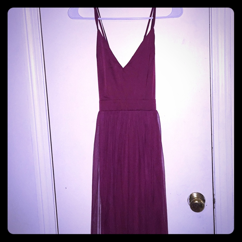 S Formal burgundy dress.Great for wedding guest!